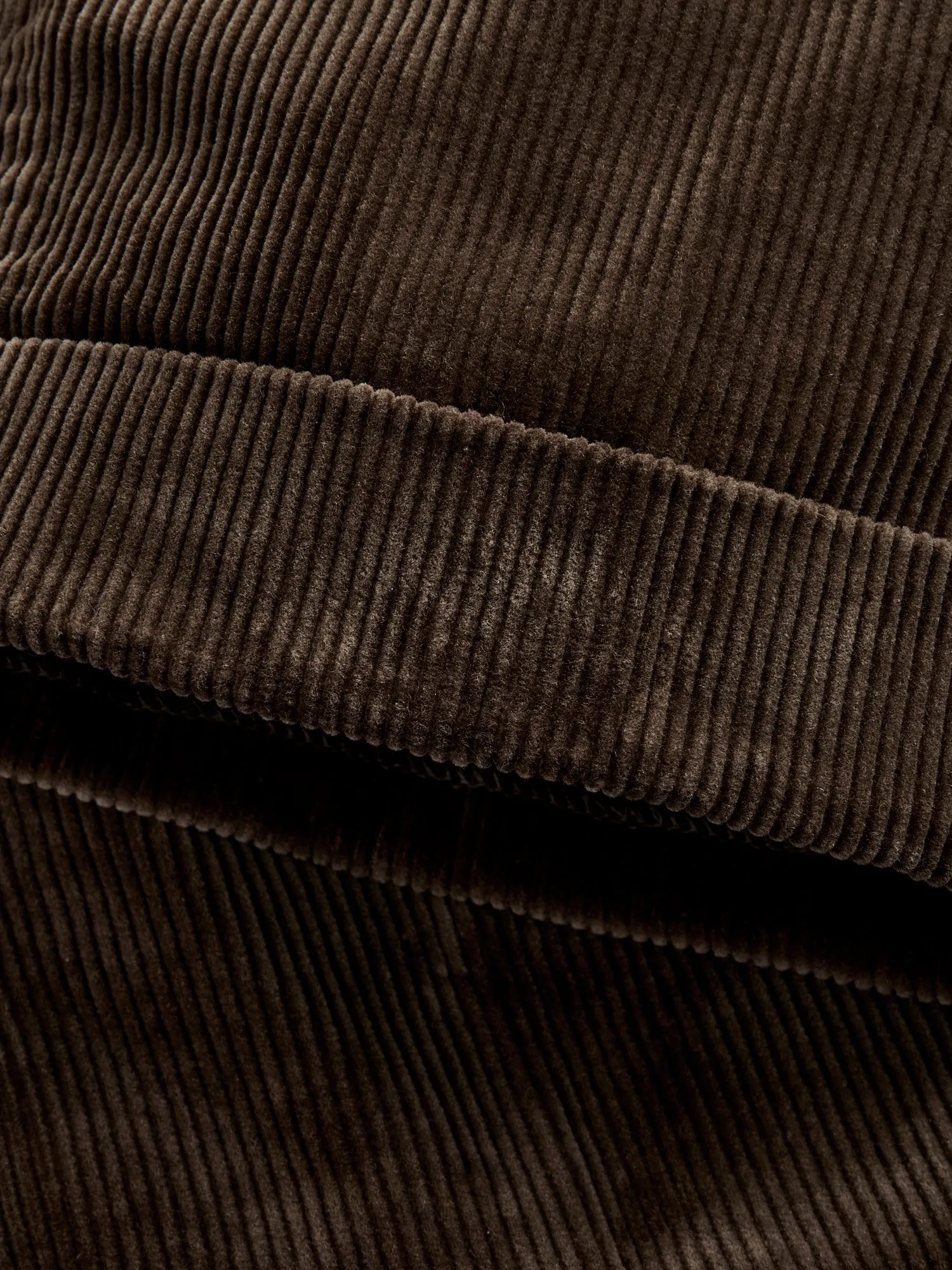 2-Pleat Corduroy Trousers in Dark Brown