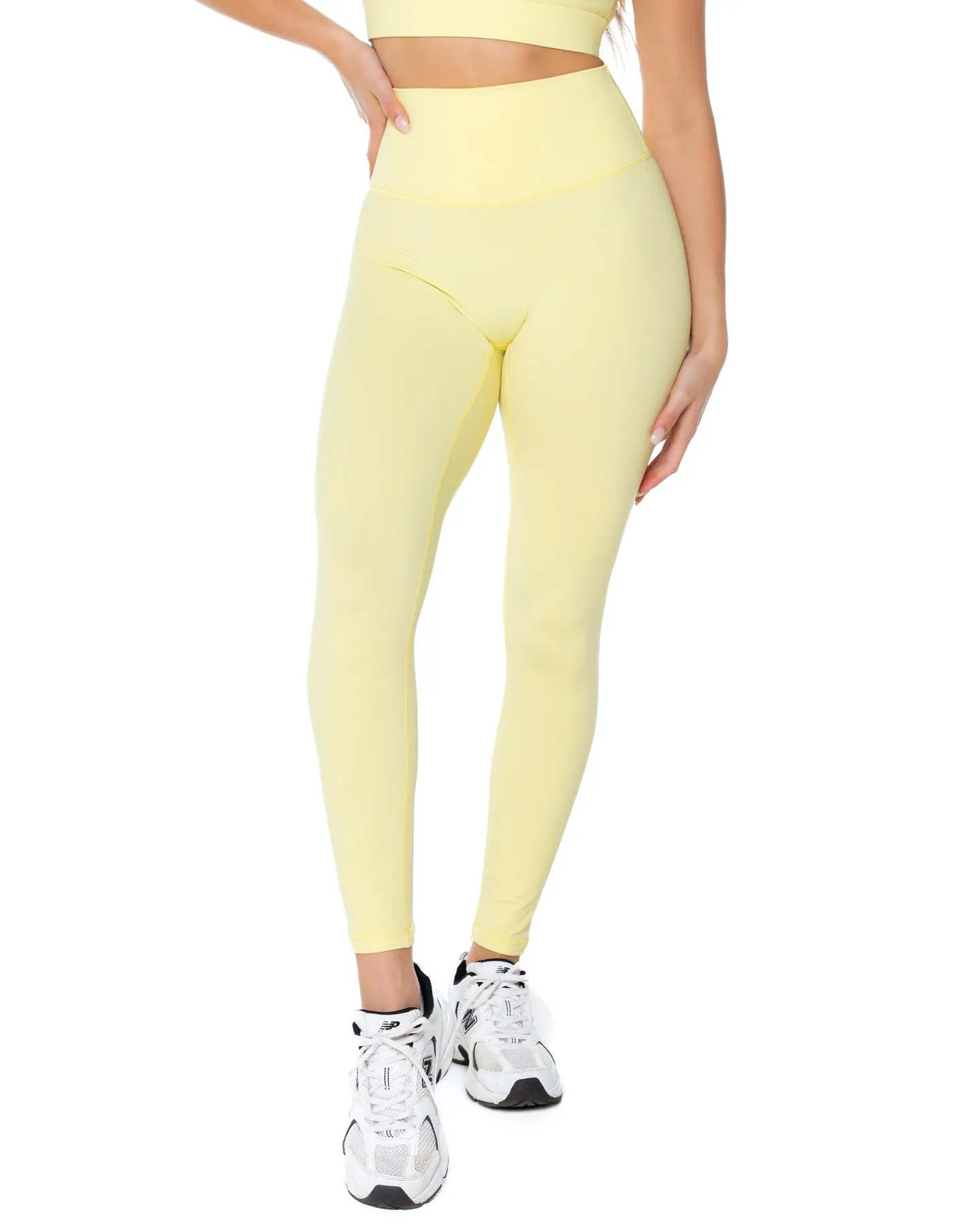 Aura Scrunch Leggings - Soft Yellow