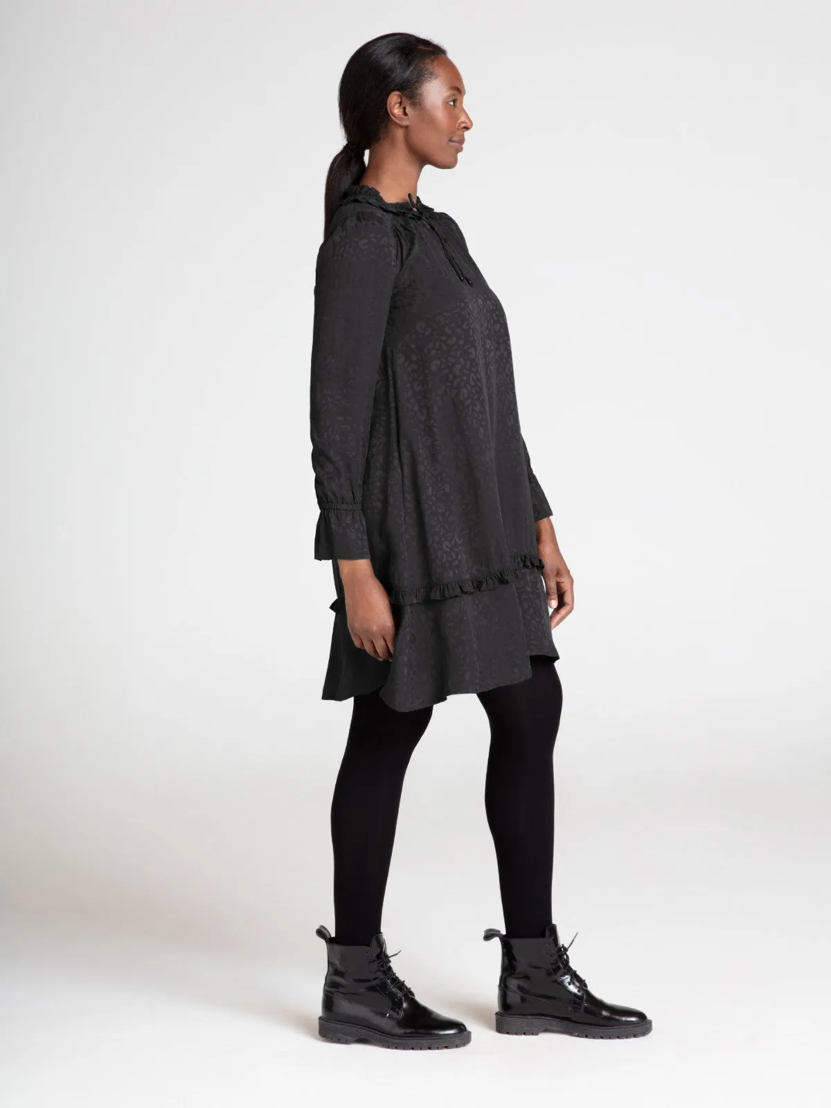 Aylin Lenzing™ Ecovero™ Shift Dress - Black