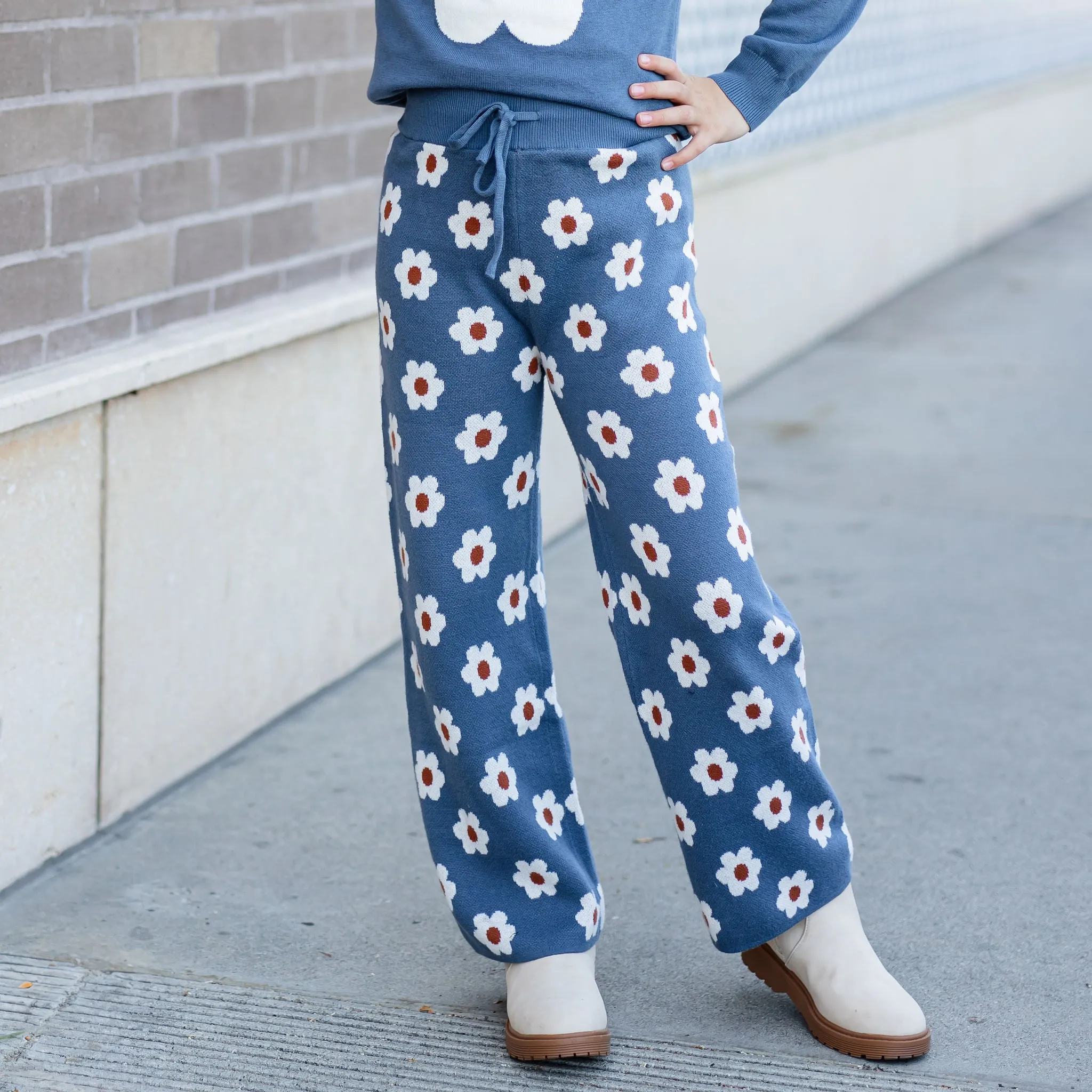 Sweater Pants - Denim Flowers