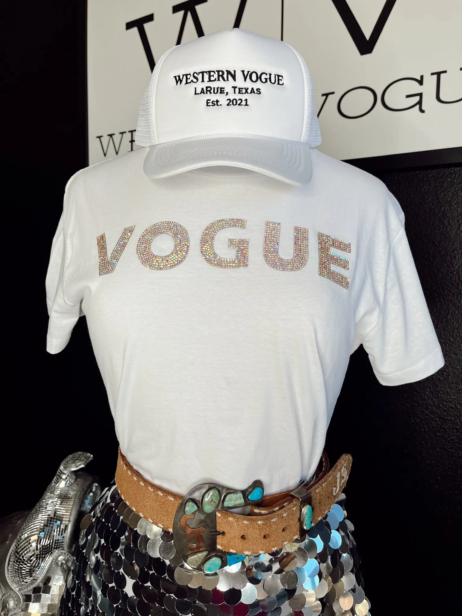 Vogue Cropped T-Shirt