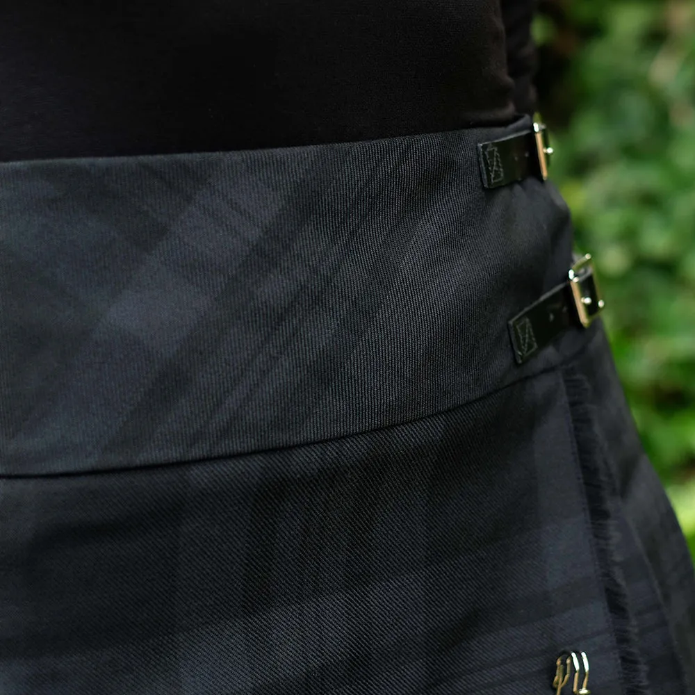 Women’s Mini Hip Kilt in Black Spirit Tartan